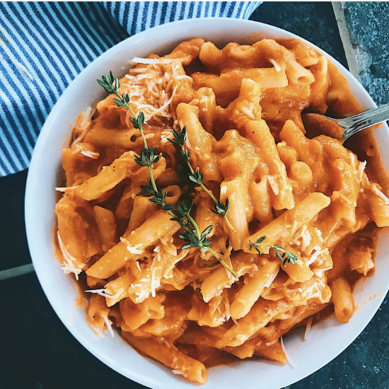 Roasted Garlic Butternut Squash and Tomato Cream Pasta