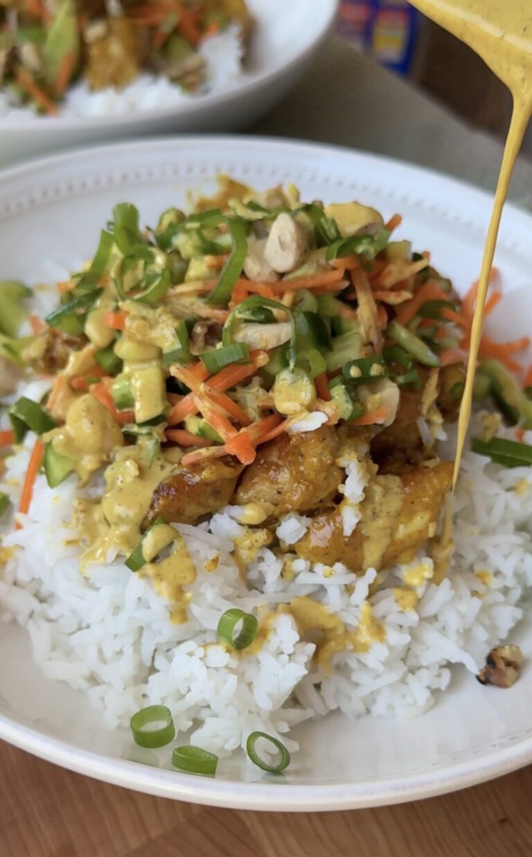 Chicken Satay Rice Bowls with Creamy Curry Sauce